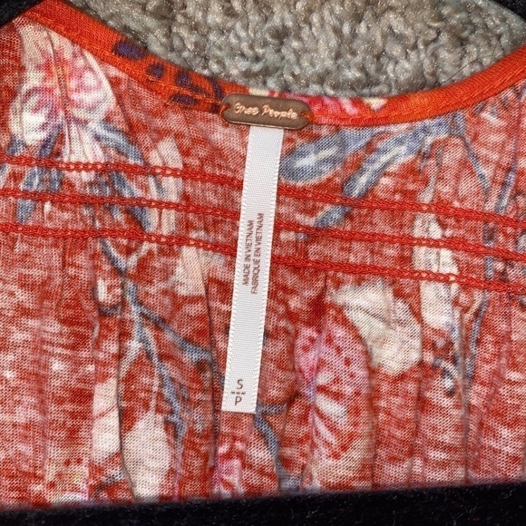 FREE People Open Back shirt size Small - Picture 5 of 6